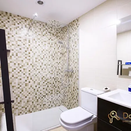 Cozy With Sea View And Private Parking In * Fuengirola