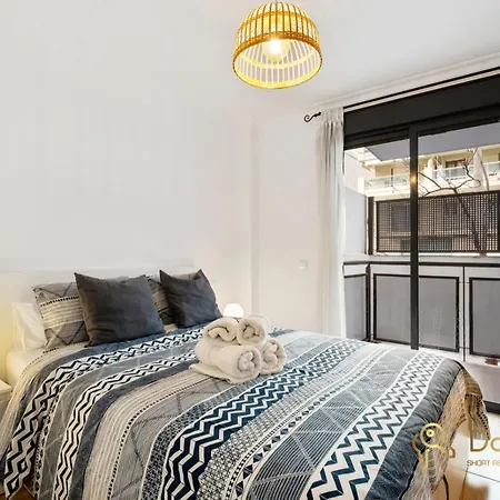 Cozy With Sea View And Private Parking In Appartement Fuengirola