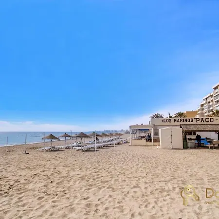 Cozy With Sea View And Private Parking In Appartement Fuengirola