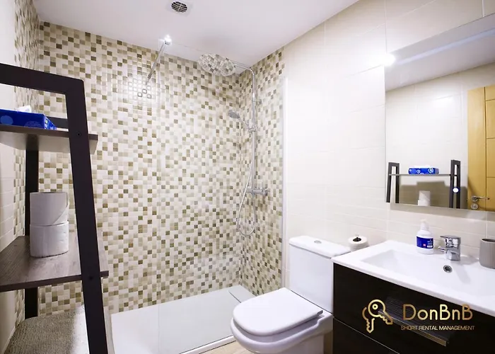 Cozy With Sea View And Private Parking In * Fuengirola