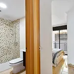 Cozy With Sea View And Private Parking In Appartement Fuengirola